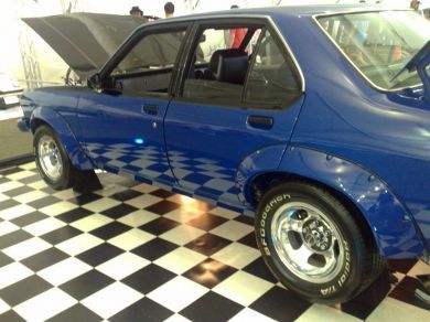 HOLDEN TORANA SLR FLARES 4DR