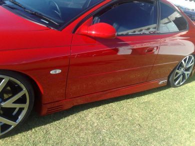 MONARO GTO SIDE SKIRTS