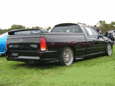 AU FALCON UTE XR SERIES 2 SIDE SKIRTS TRAY