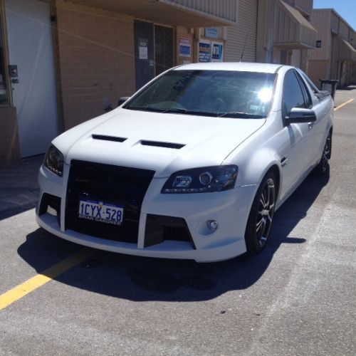 COMMODORE VE 427 S1 FRONT BUMPER 1