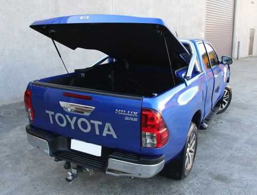 TOYOTA HILUX EXTRACAB PREMIUM 3 PIECE UTELID 2015+