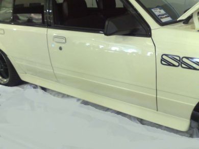 COMMODORE VH SS SIDE SKIRTS